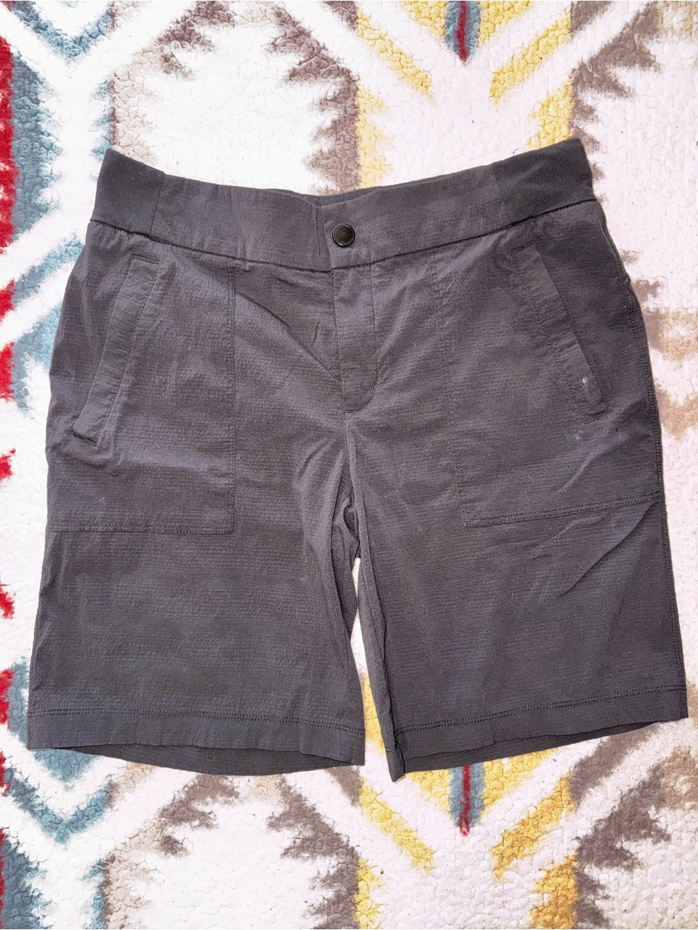 Athleta Trekkie Bermuda 2.0 Short women’s size 6